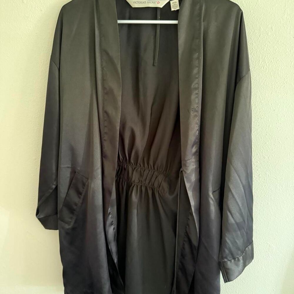 Victoria-s-secret Women's Black Robe